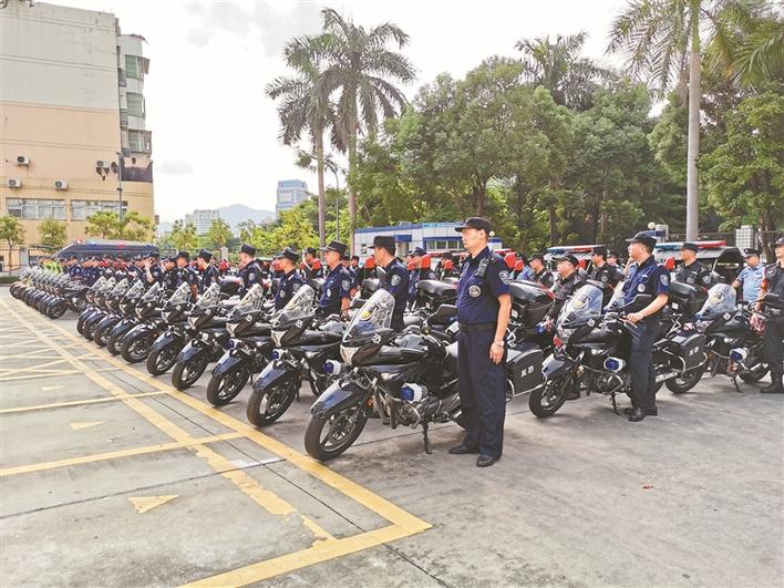 龍城派出所義警大巡邏